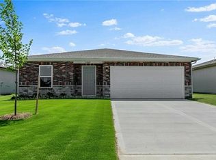 37769 W 208th Ter, Edgerton, KS 66021