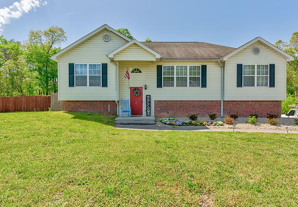 1st image of 13017 Emerald Creek Cir