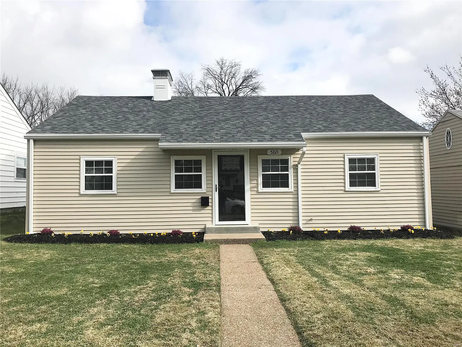 5221 Parker Ave photo 1