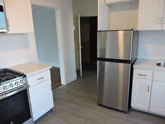 2nd image of 58 Lake St #9815