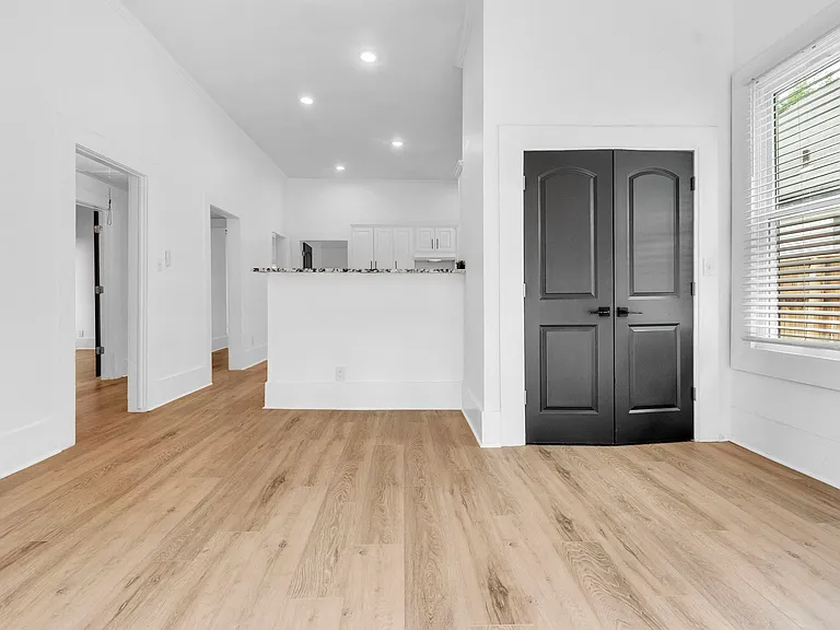 1721 Nelson Ave — Photo 17