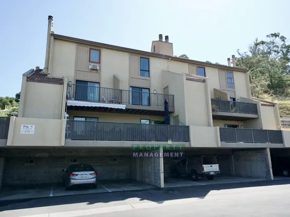 100 Marin Center Dr APT 64, San Rafael, CA 94903