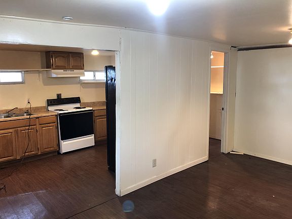 3rd image of 407 Westminster Ave #2