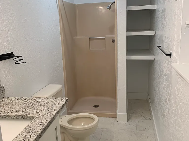 125 Hudson Dr NW — Photo 6