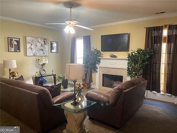 3rd image of 16 Riders Rdg