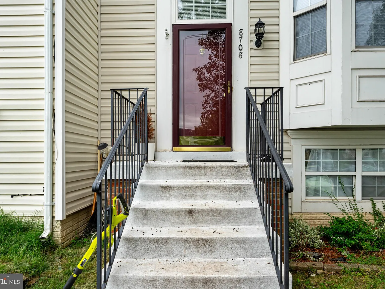 4 bed, 3.5 bath, 2136 sqft, $2,950 — Photo 3