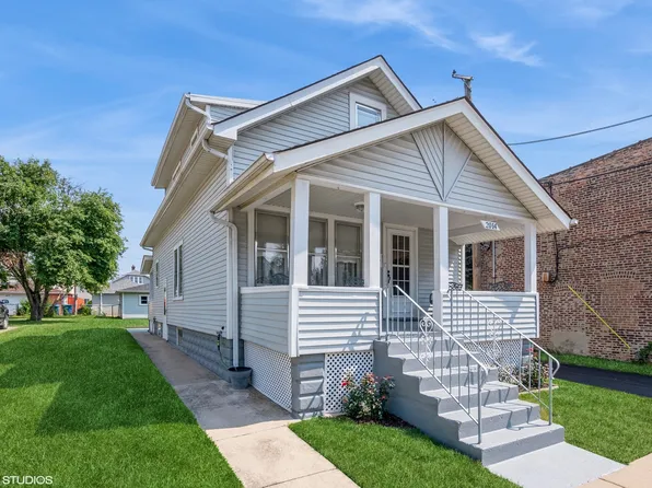 2014 High St, Blue Island, IL 60406