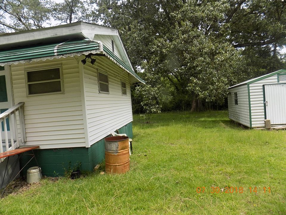 2nd image of 168 College St