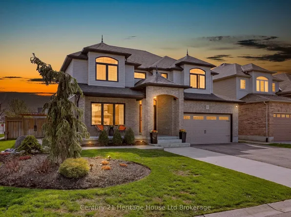 717 Normandy Dr, Woodstock, ON N4T 0C5