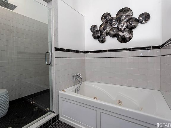 4th image of 3024 25th St