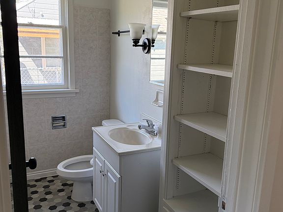 5th image of 534 Grand Ave #A