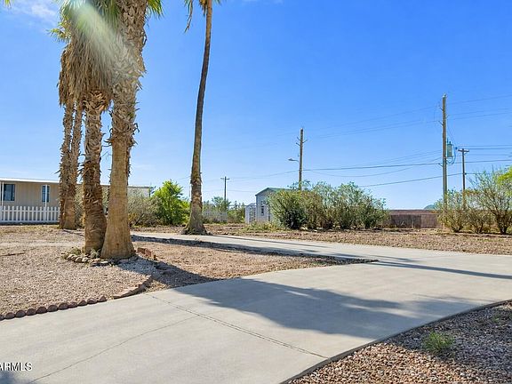 3rd image of 1119 W CORINTHIAN Circle #84