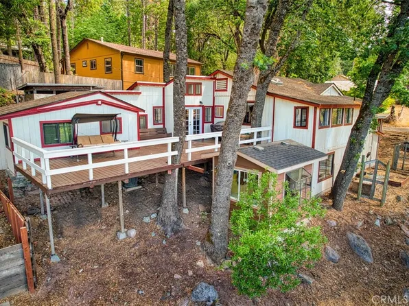 10499 Redwood Rd, Loch Lomond, CA 95461