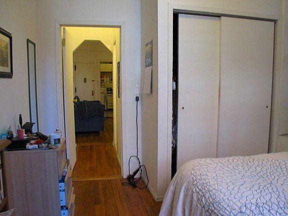 4th image of 245 E 83rd St APT 1C