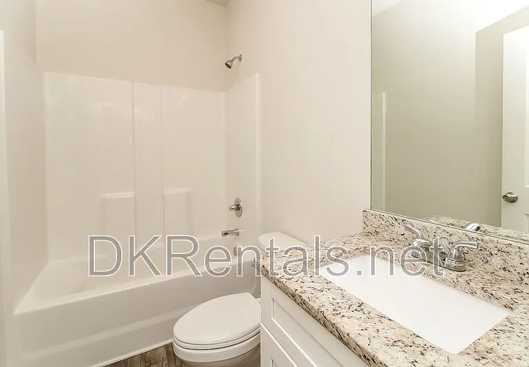 140 Stewart Glen Dr — Photo 19