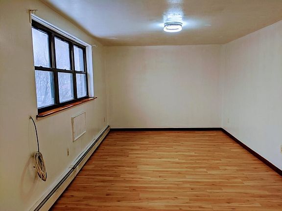 5th image of 48-06 43rd Ave #2