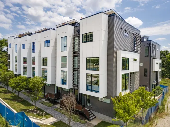 512 Gordon St #807, Durham, NC 27701