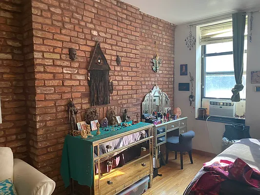 Rented by Corcoran | media 11