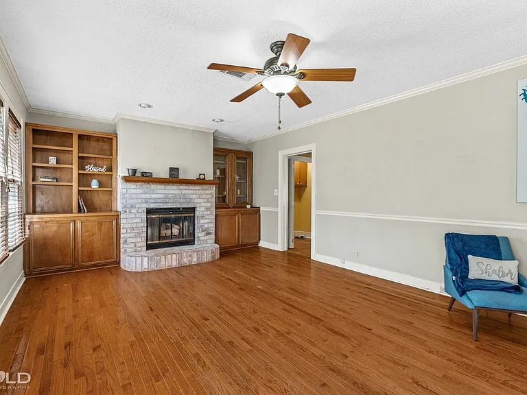 266 Carrollton Ave — Photo 17