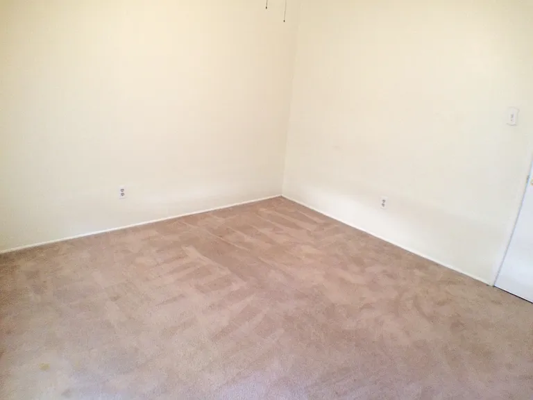 2026 Wedgewood Ln — Photo 6