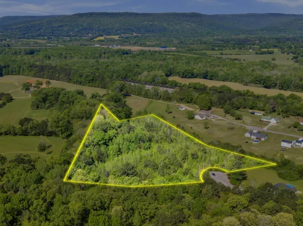 127 Rich Dr, Bridgeport, AL 35740