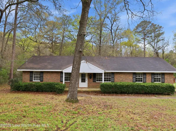 818 Godwin Rd, Tallassee, AL 36078