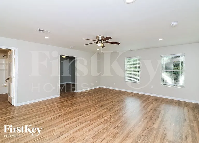 106 Woodbridge Trl — Photo 10