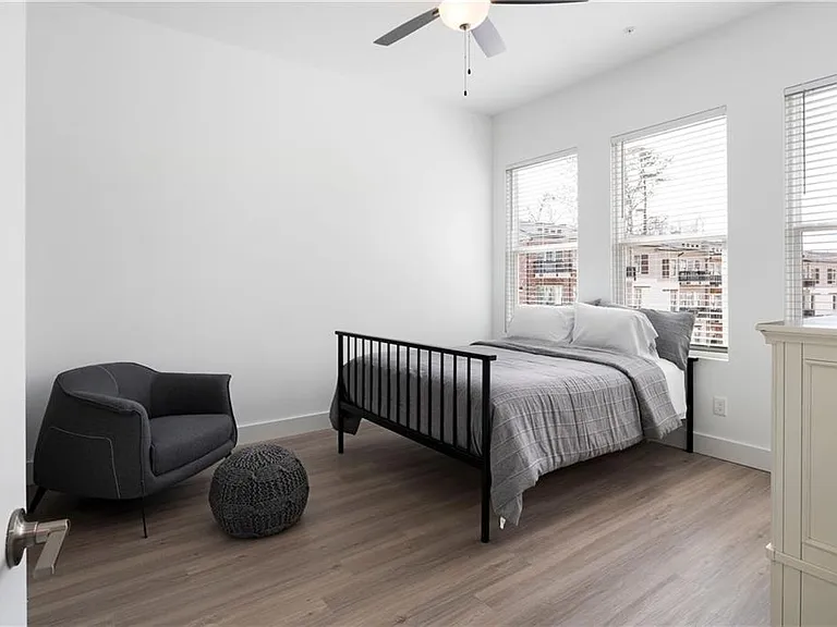 9040 Main St #116 — Photo 22
