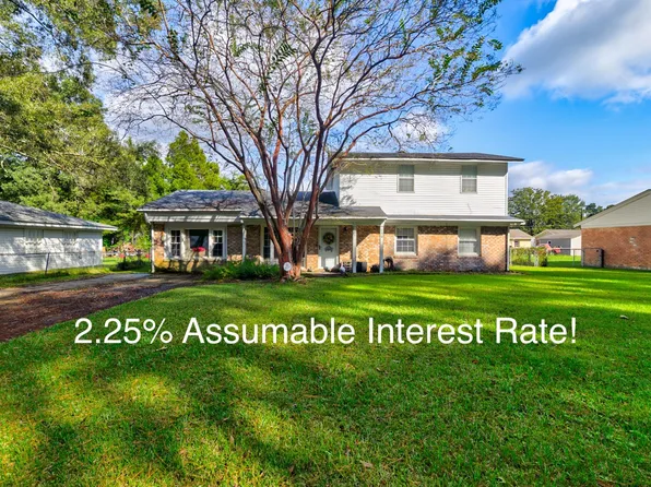 136 Blossom St, Goose Creek, SC 29445