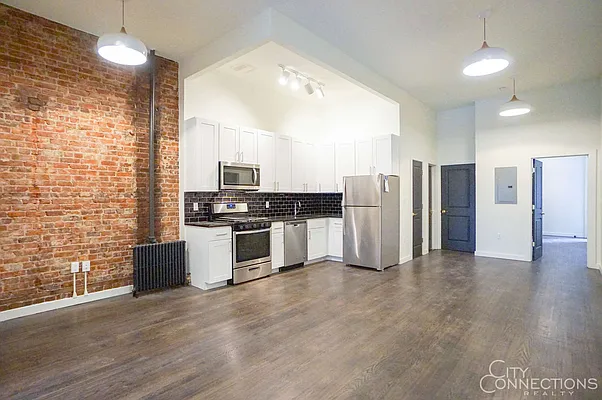 Rented by City Connections Realty | media 36