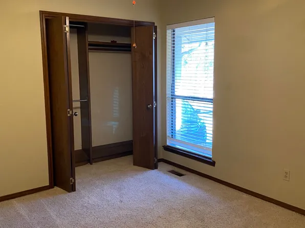 2504 Tredington Way, Edmond, OK 73034