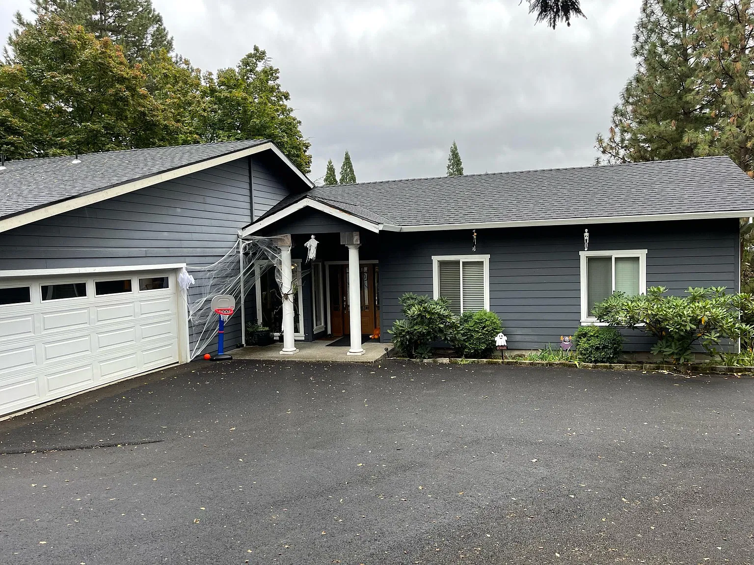 3 bed, 2199 sqft, $2,850 — Photo 3