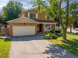 153 Willowbrook Rd, Markham, ON L3T 5P4