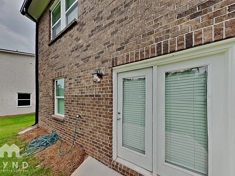 121 Maison Dr — Photo 16