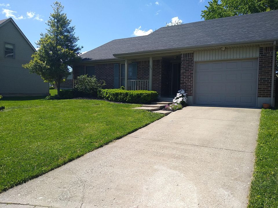 1st image of 403 Sweetbay Ct