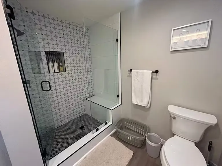 181 N Waverly St #181 — Photo 13