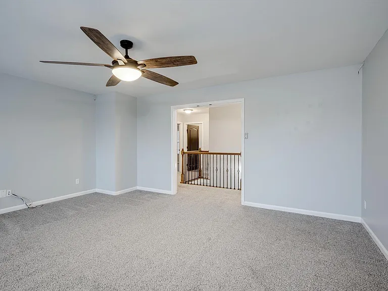8647 Crenshaw Dr — Photo 23