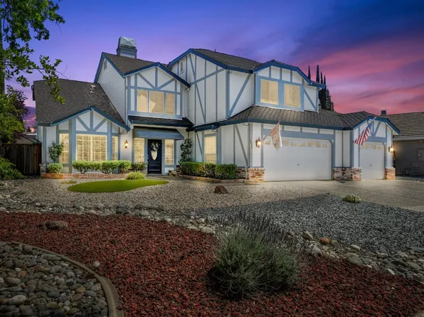 4936 Runway Dr, Fair Oaks, CA 95628