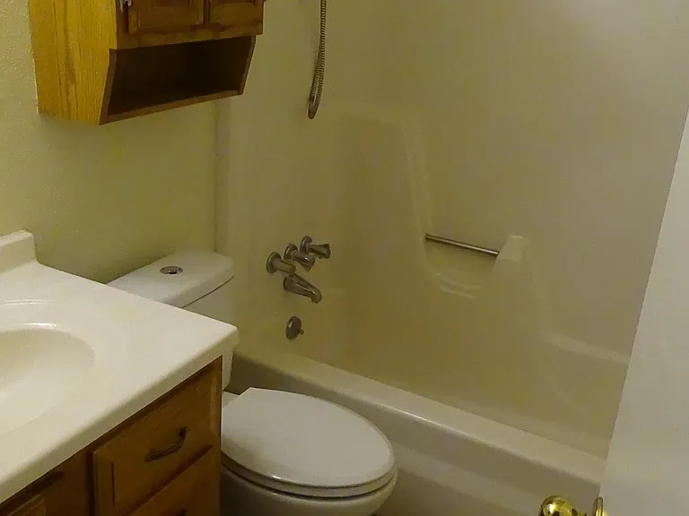 1726 Chucker Ct — Photo 10