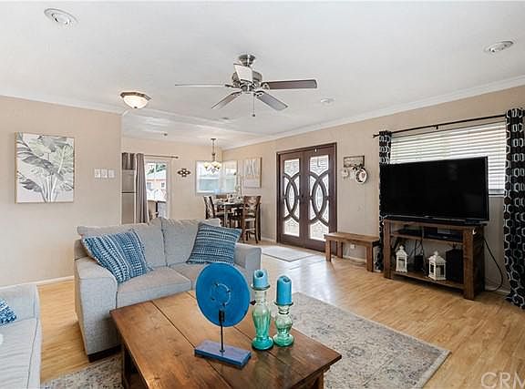 3rd image of 10481 Cascade Cir