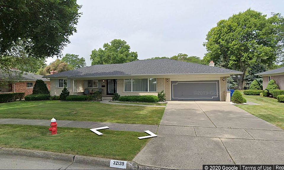 1st image of 32139 Desmond Dr