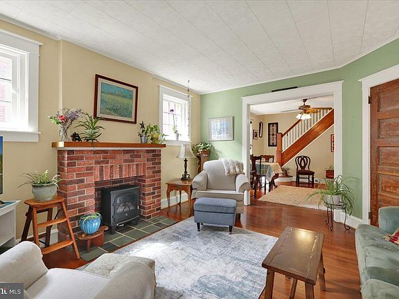 4th image of 108 Telford Ave