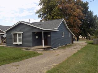 972 W 2nd St, Winona, MN 55987