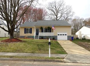 890 Garrow Rd, Newport News, VA 23608