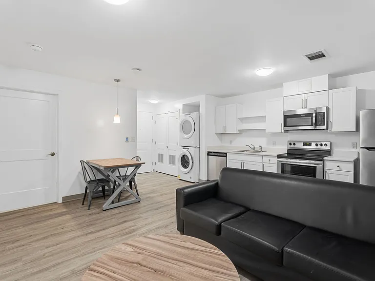 The Outlook Apartments — Photo 24