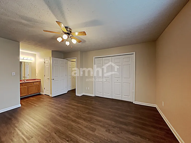 416 Hancock St — Photo 8