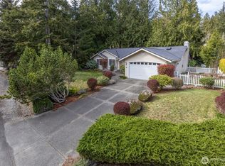 83 Mockingbird Ln, Port Ludlow, WA 98365
