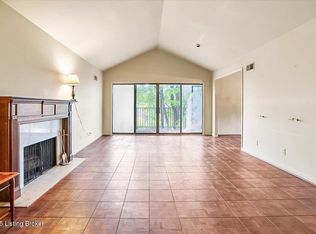2500 Glenmary Ave APT 303, Louisville, KY 40204