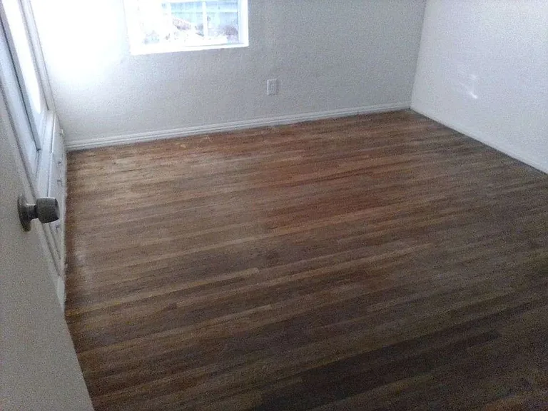 708 Philippine St — Photo 3