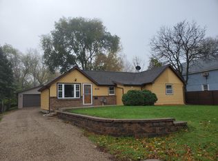 512 E Adolphus Ave, Fergus Falls, MN 56537